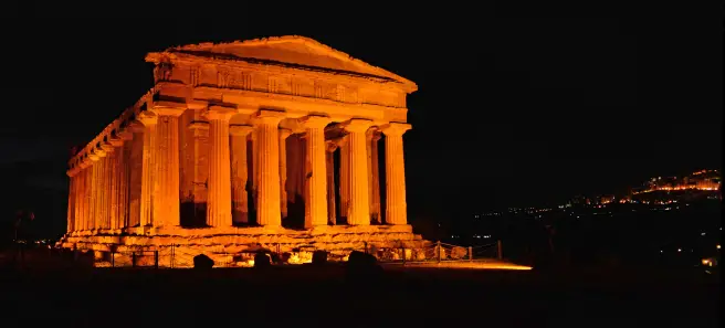 Temple of Concordia and Agrigento illuminated, 2013