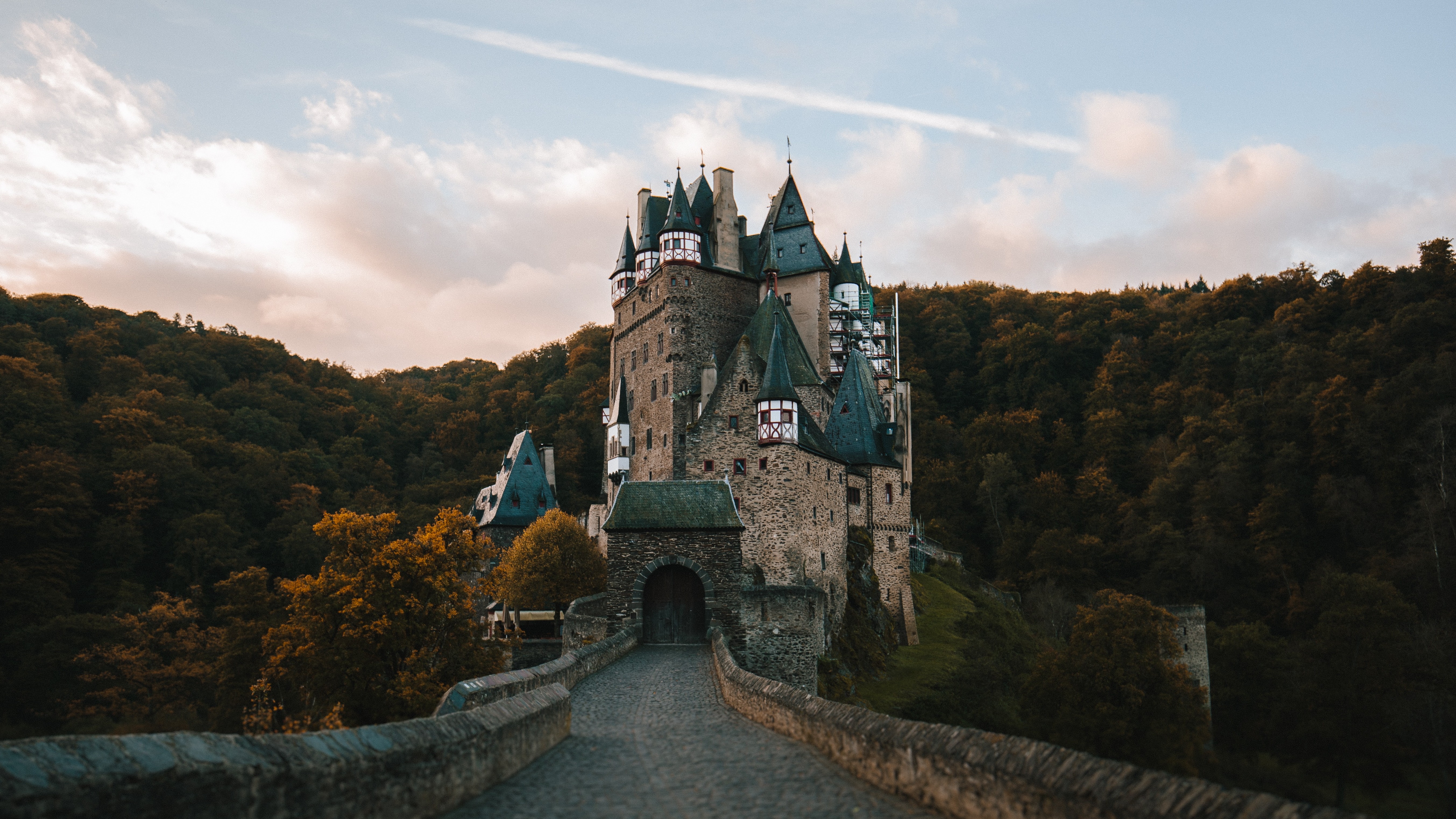 road leading into a castle